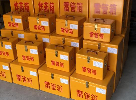 南华玻璃钢雷管箱的使用寿命一般是多少？